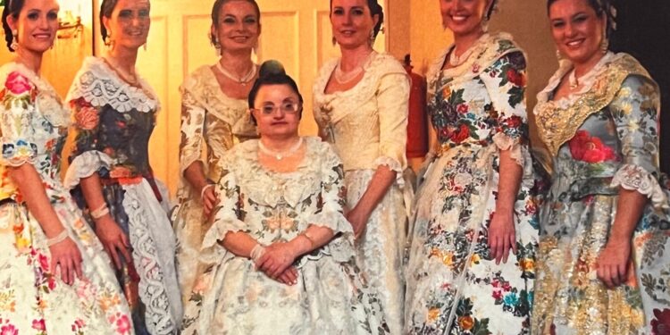 Lo Rat Penat llamenta la mort de Rosa Mari Esteve Ruix, Regina dels CXXVI Jocs Florals de la Ciutat i Regne de Valéncia