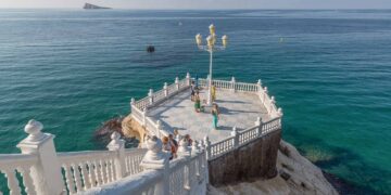 Alerta en el Mediterráneo: Despliegue para localizar un velero desaparecido entre Gandia y Guardamar
