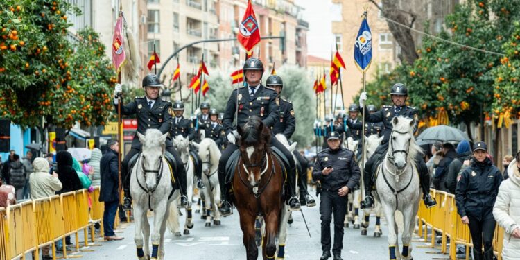 Guía completa de San Antonio Abad 2026 en Valencia: Mercados, Pólvora y la Gran Bendición