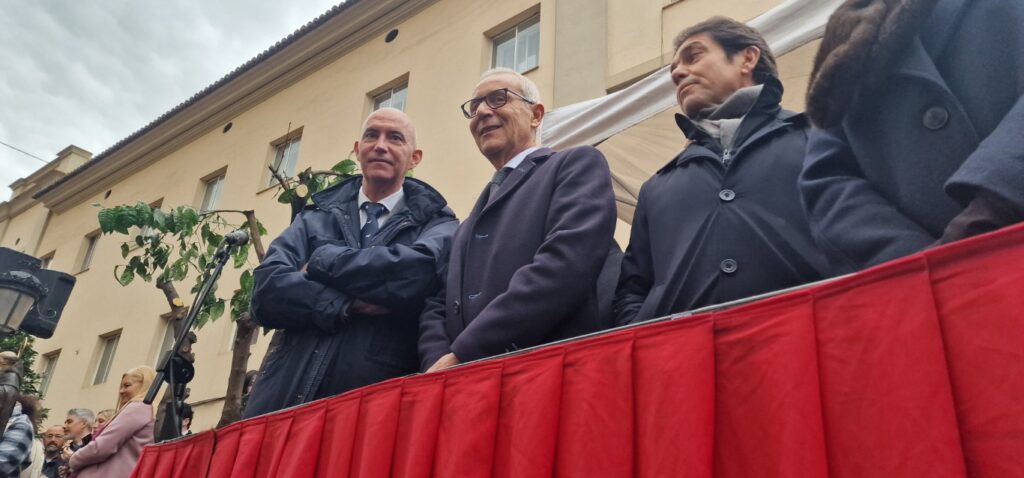 bendicion de animales de la calle Sagunto reune a miles de personas en Valencia por San Antonio Abad 20260117 104730 105 Mediana