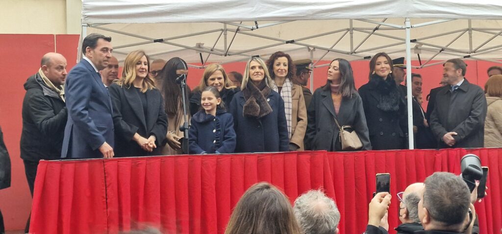 bendicion de animales de la calle Sagunto reune a miles de personas en Valencia por San Antonio Abad 20260117 104730 14 Mediana