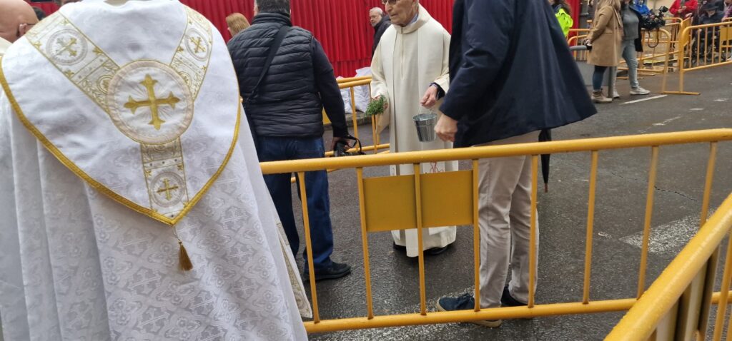 bendicion de animales de la calle Sagunto reune a miles de personas en Valencia por San Antonio Abad 20260117 104730 49 Mediana