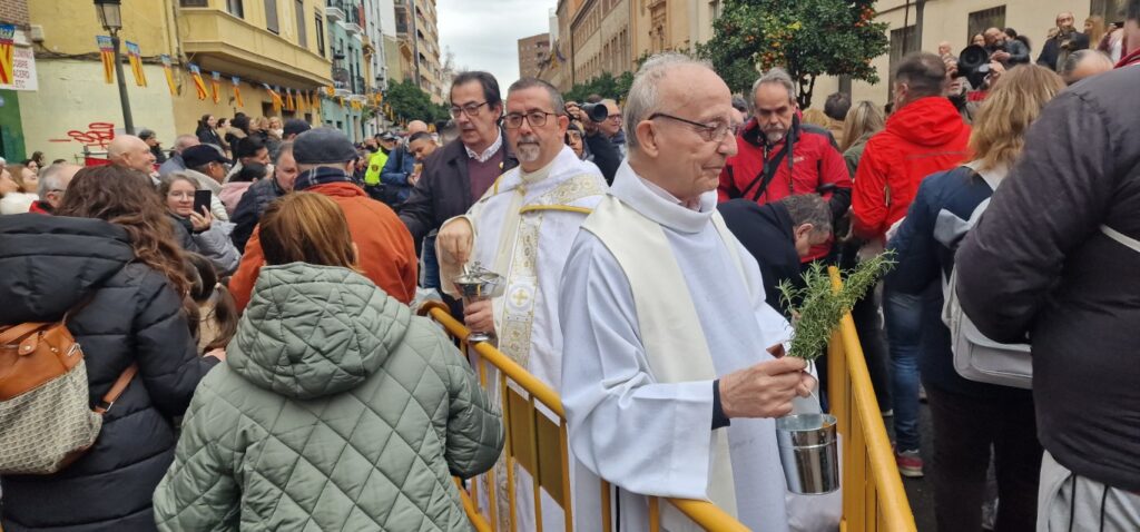 bendicion de animales de la calle Sagunto reune a miles de personas en Valencia por San Antonio Abad 20260117 104730 96 Mediana