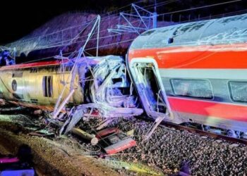 Tragedia en Adamuz: ya son 39 fallecidos tras el descarrilamiento de dos trenes de alta velocidad