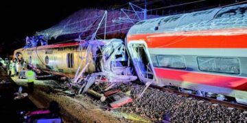 Tragedia en Adamuz: ya son 39 fallecidos tras el descarrilamiento de dos trenes de alta velocidad