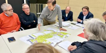 Reunión para el PAI de Benimaclet que integra zonas verdes y huertos urbanos.