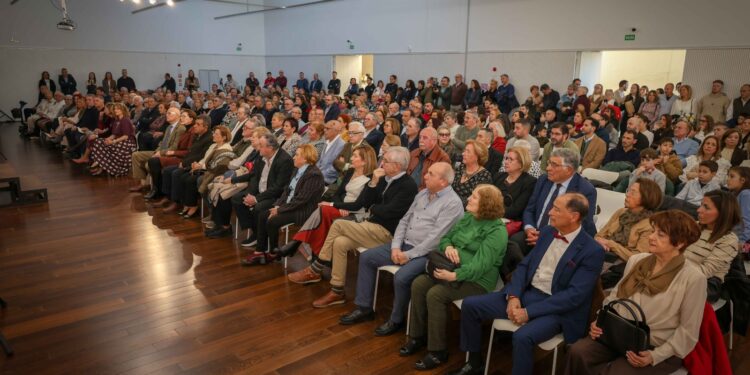 Torrent rinde tributo a la lealtad: 46 matrimonios celebran medio siglo de vida en un San Valentín histórico 1 Torrent rinde tributo a la lealtad: 46 matrimonios celebran medio siglo de vida en un San Valentín histórico