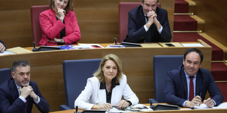 La Generalitat Valenciana anuncia ayudas directas de 80.000 euros para familiares de las víctimas de la DANA 1 La Generalitat Valenciana anuncia ayudas directas de 80.000 euros para familiares de las víctimas de la DANA