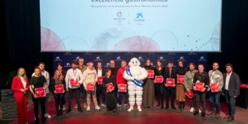 CaixaBank entrega las placas Michelin 2026 a 60 restaurantes de la Comunitat Valenciana y la Región de Murcia