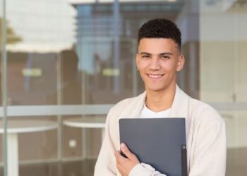 La Generalitat Valenciana lanza ayudas de hasta 25.000 euros para fomentar la contratación de jóvenes cualificados 15 La Generalitat Valenciana lanza ayudas de hasta 25.000 euros para fomentar la contratación de jóvenes cualificados