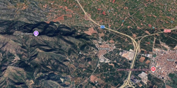 Declarado un incendio forestal en la Vilavella, máxima preocupación por las fuertes rachas de viento