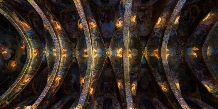 «La Luz de San Nicolás»: una experiencia inmersiva en Valéncia