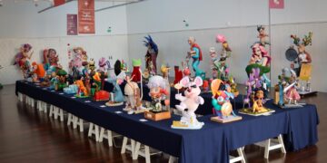 El arte fallero toma l'Antic Mercat: Torrent inaugura la Exposición del Ninot 2026