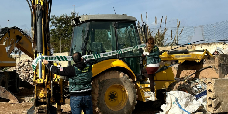 Detenidos dos hombres por un robo por encargo de maquinaria agrícola a través de una app de segunda mano 1 Detenidos dos hombres por un robo por encargo de maquinaria agrícola a través de una app de segunda mano
