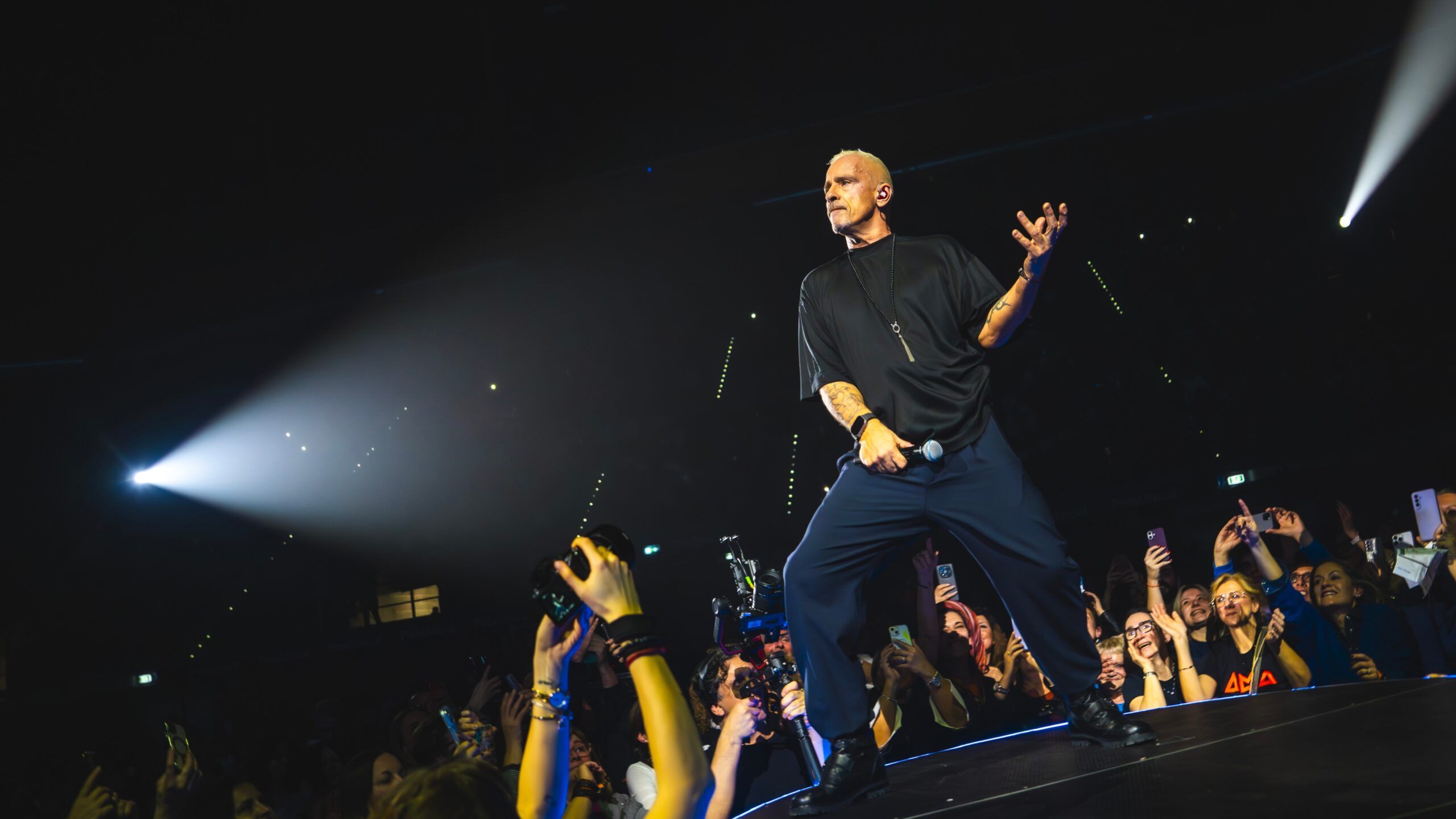 Eros Ramazzotti traerá sus mayores éxitos a Roig Arena el 4 de mayo de 2027 2 Foto Eros Ramazzotti scaled