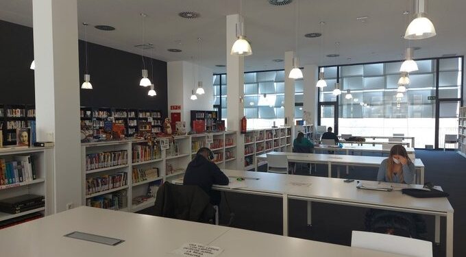 Valencia refuerza el apoyo al estudiante: cinco bibliotecas municipales abrirán 24 horas en exámenes 1 Valencia refuerza el apoyo al estudiante: cinco bibliotecas municipales abrirán 24 horas en exámenes