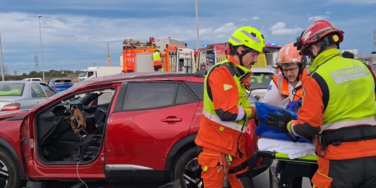 Intervención de Emergencia en la CV-403: Rescate en Torrent
