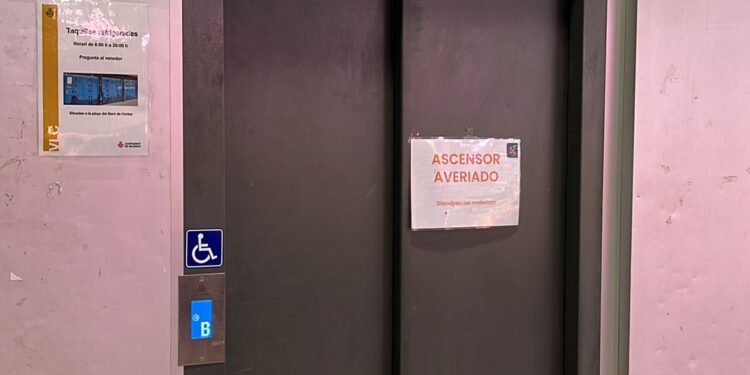 El PSPV denuncia el «caos administrativo» de Catalá que mantiene bloqueado el Mercado de Ruzafa