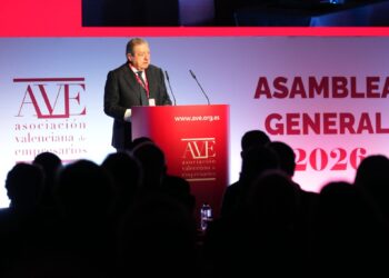 El empresariado valenciano estalla ante el "maltrato" del Estado: "El Corredor Mediterráneo será la obra de El Escorial"