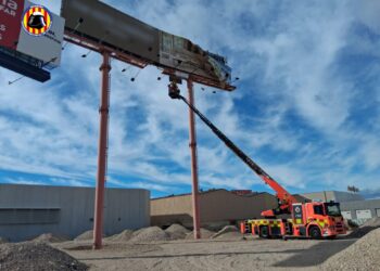 El viento continuará hasta el jueves con rachas de más de 100 km/h y obliga a decenas de intervenciones de emergencia
