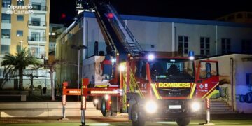 Los bomberos de la Comunitat Valenciana desbordados tras atender más de 1.100 servicios por el temporal de viento