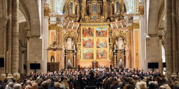 Éxito de público en la Catedral, fracaso total en comunicación: la Cuaresma arranca "a ciegas"