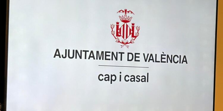 Catalá y Vox gastan 10.000€ en añadir al Logo del Ajuntament "cap i casal"