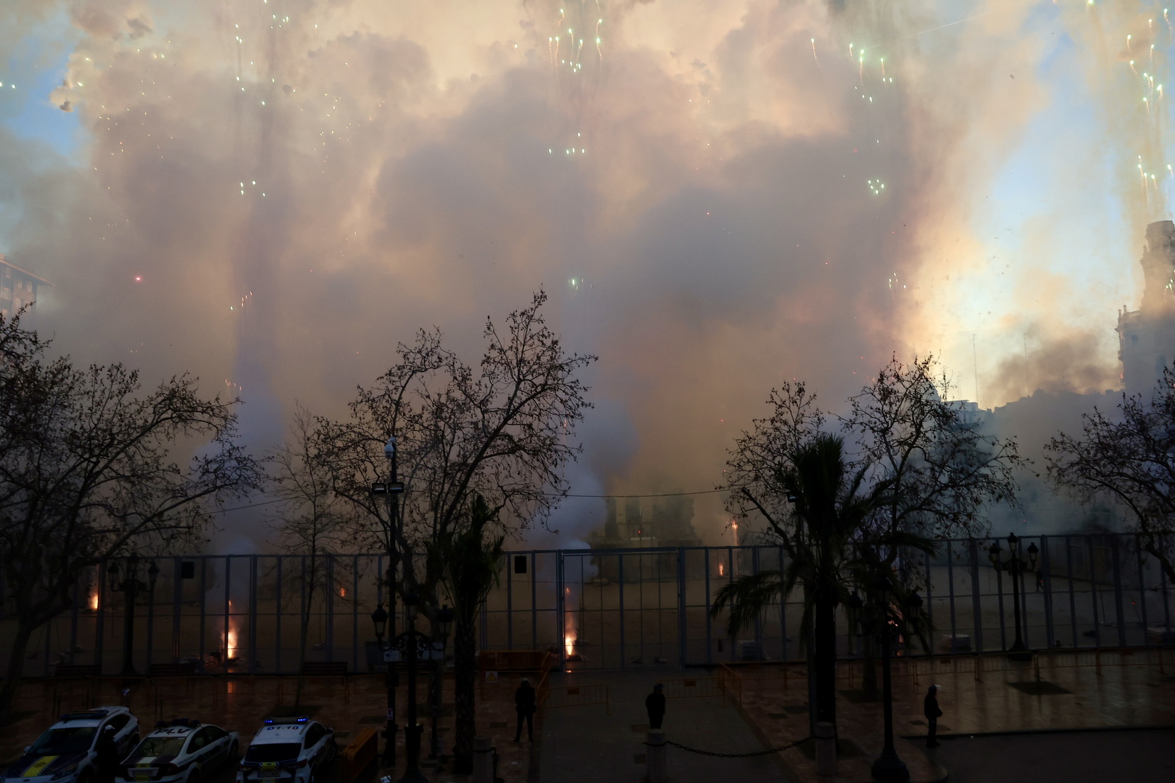 La Macrodespertà marca el inicio de las Fallas 2026. Valencia despierta bajo el estruendo del "trons de bac" 8 IMG 8287