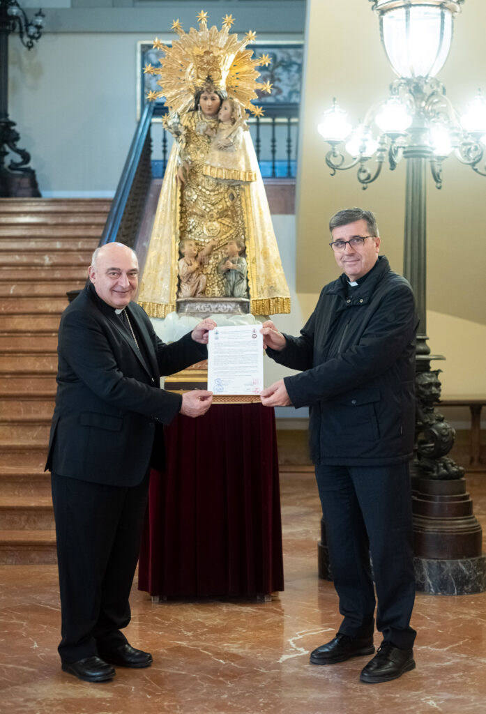 La Basílica de la Virgen establece un vínculo espiritual con el Santuario Nacional Nuestra Señora de los Desamparados de Manila (Filipinas) 3 La Geperudeta en Oriente el vinculo centenario que une Valencia y Manila bajo una misma devocion 3