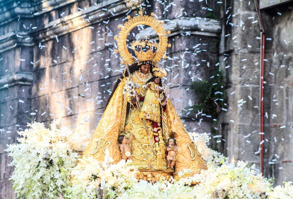 La Basílica de la Virgen establece un vínculo espiritual con el Santuario Nacional Nuestra Señora de los Desamparados de Manila (Filipinas) 4 La Geperudeta en Oriente el vinculo centenario que une Valencia y Manila bajo una misma devocion 4