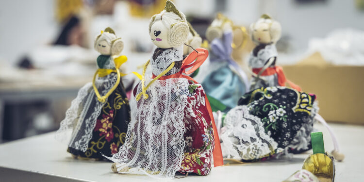 Casa Caridad reta al mundo fallero a "blindar" el Día de San José frente a la exclusión social