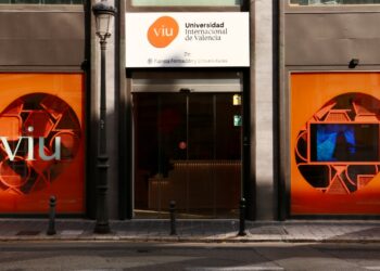 Multa histórica a la Universidad Internacional de Valencia por el uso de reconocimiento facial en exámenes