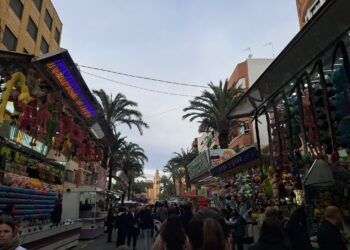 Torrent se convierte en el epicentro de la tradición valenciana con una multitudinaria festividad de Sant Blai