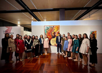 Torrent blinda su identidad fallera: Iván Tortajada eleva el oficio de artista a la categoría de arte mayor en el EMAT