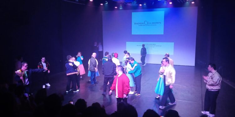 El Escenario de la Igualdad: Donde los Pies no Entienden de Límites 1 El Escenario de la Igualdad: Donde los Pies no Entienden de Límites