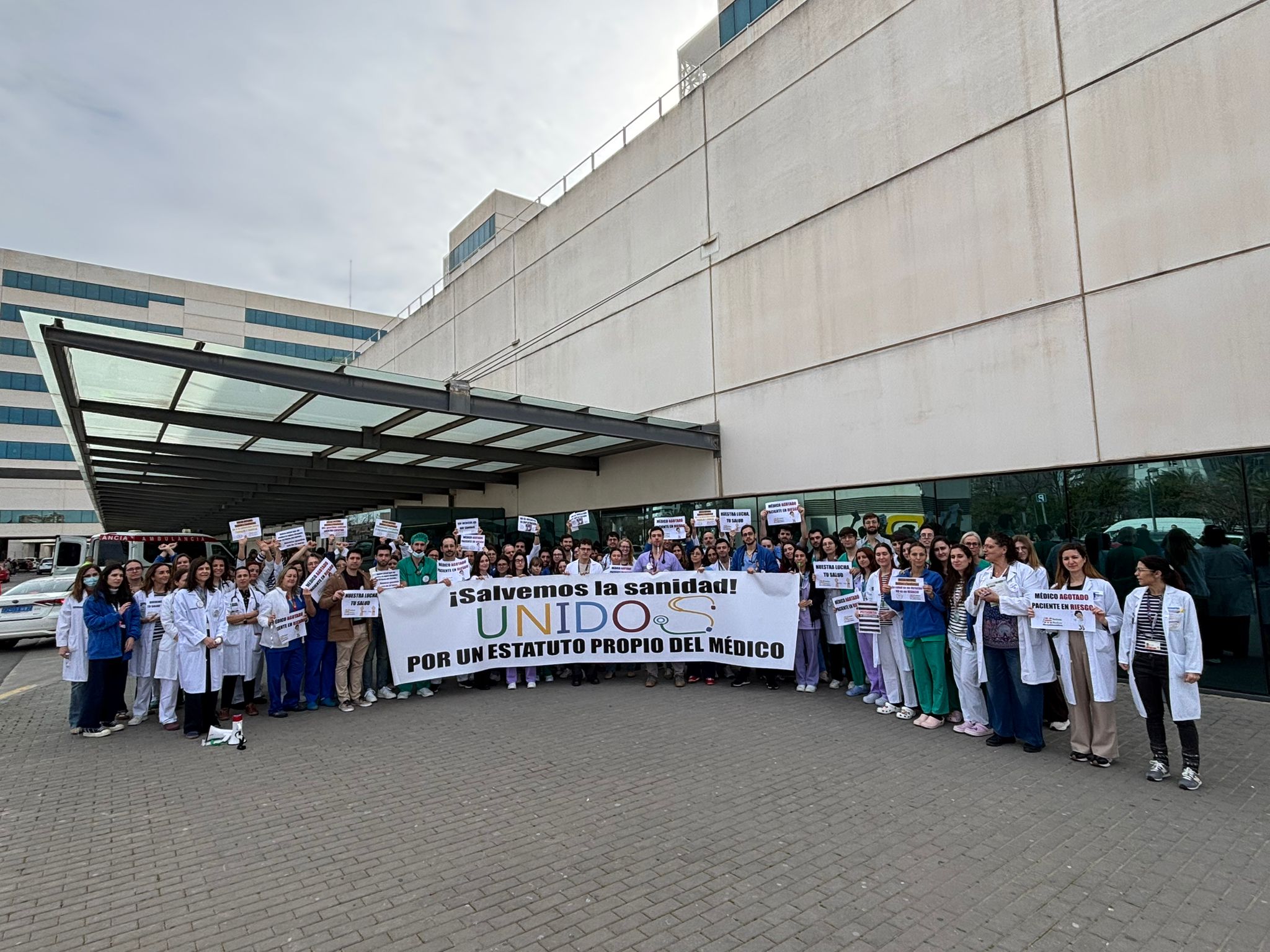 Los médicos mantienen el pulso al Sistema Nacional de Salud: "Estamos maltratados y agotados" 7 WhatsApp Image 2026 02 18 at 11.46.46