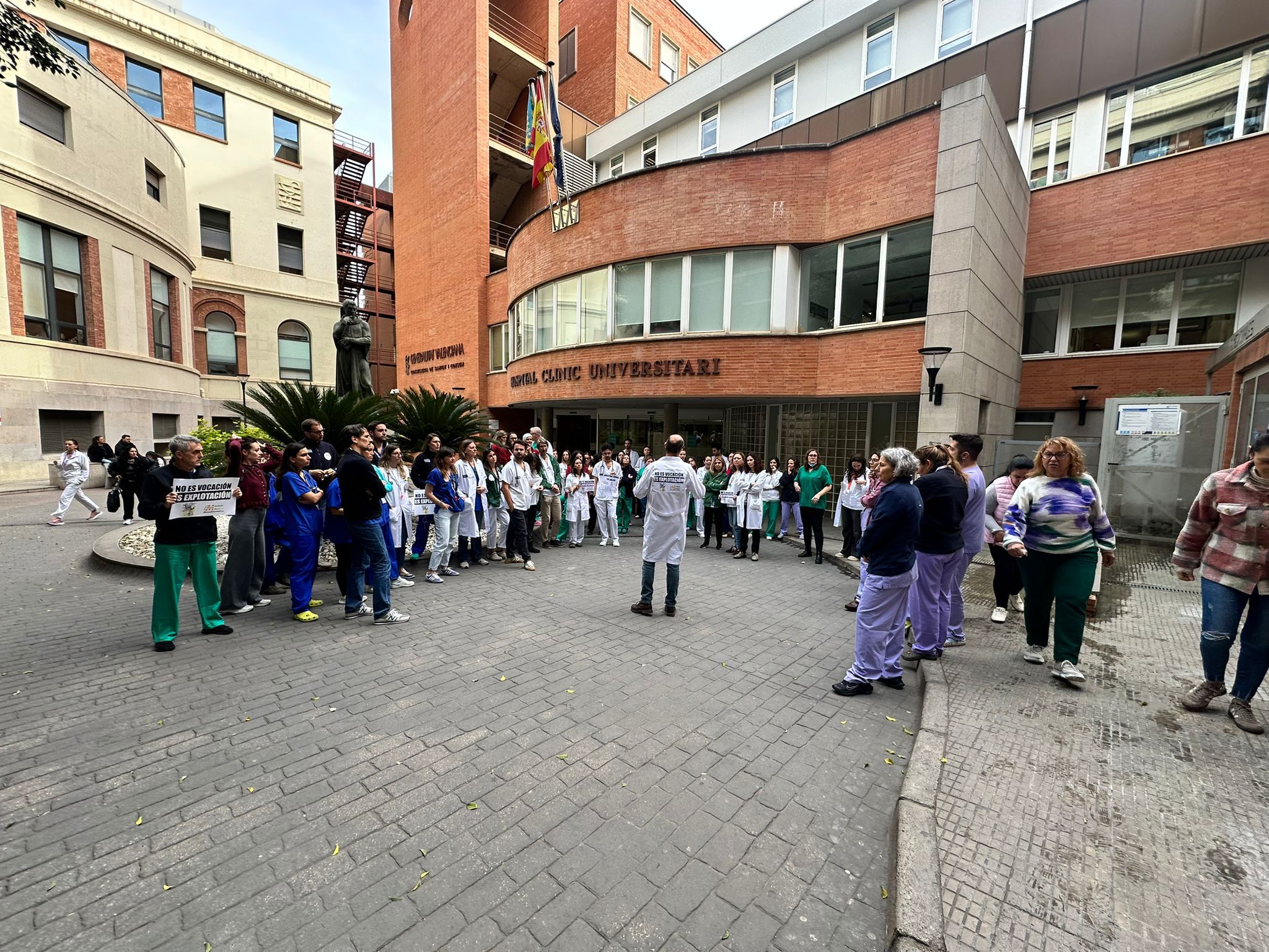 Los médicos mantienen el pulso al Sistema Nacional de Salud: "Estamos maltratados y agotados" 6 WhatsApp Image 2026 02 18 at 12.21.56