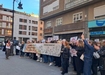 Los abogados, ingenieros, arquitectos y procuradores unidos por una pensión digna: Movimiento #J2