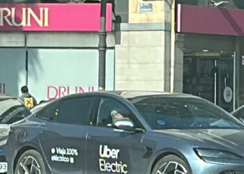 Las VTC suspenden sus movilizaciones tras el anuncio de la Generalitat Valenciana de reuniones próximas