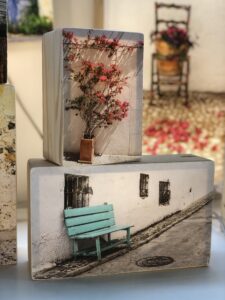 Caja de luz con fotograf&iacute;a art&iacute;stica obra de Luc&iacute;a Lorente