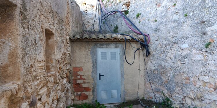 Once años de vergüenza en el Castillo de Xàtiva