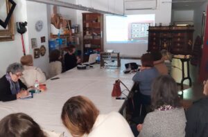 Elena Romero G&oacute;mez: El respeto a la p&aacute;tina del tiempo y la biograf&iacute;a del objeto en Russafa