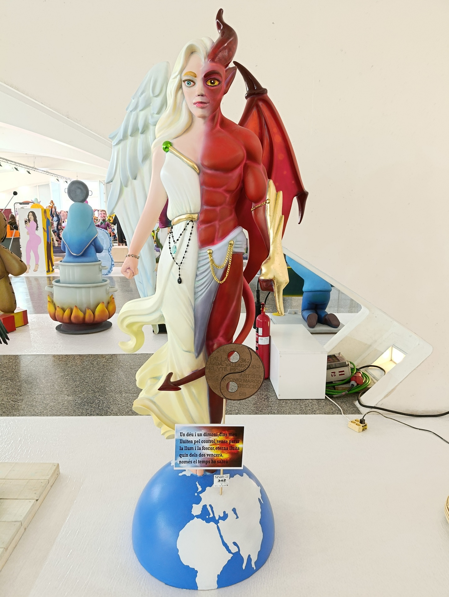 Exposició del Ninot 2026: una cifra que impone 5 Vista general de la Exposició del Ninot 2026 en el Salón de las Arquerías del Museo Príncipe Felipe con ninots de Sección Especial.