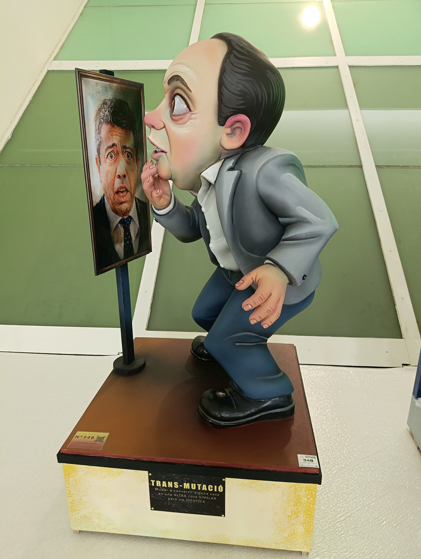 Exposició del Ninot 2026: una cifra que impone 10 Vista general de la Exposició del Ninot 2026 en el Salón de las Arquerías del Museo Príncipe Felipe con ninots de Sección Especial.