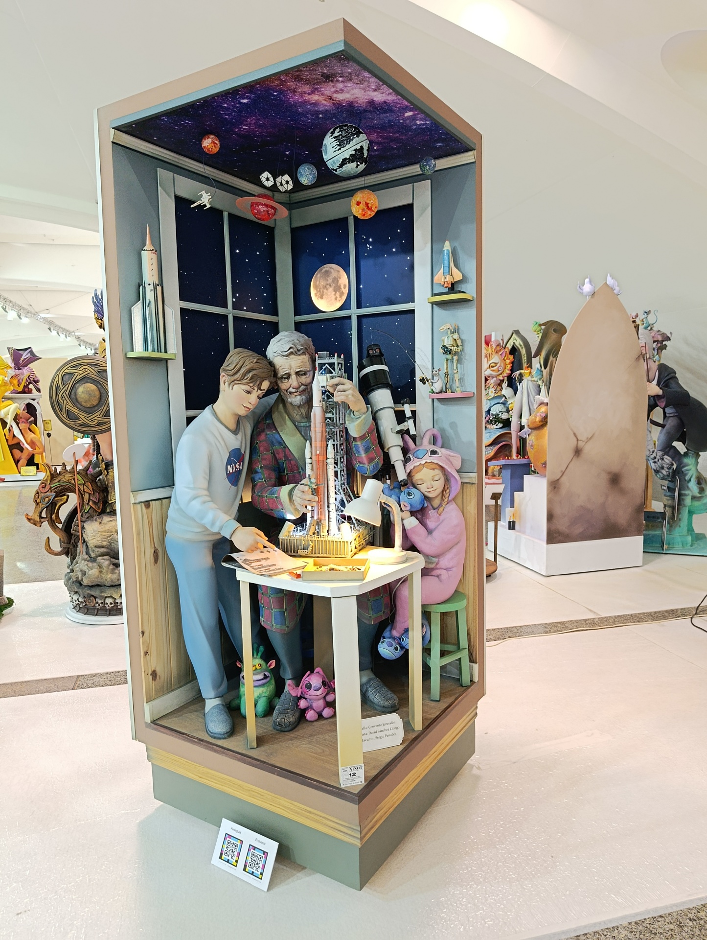 Exposició del Ninot 2026: una cifra que impone 18 Vista general de la Exposició del Ninot 2026 en el Salón de las Arquerías del Museo Príncipe Felipe con ninots de Sección Especial.