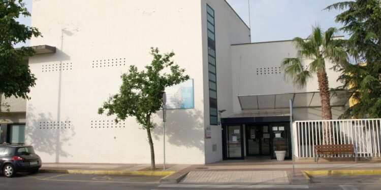 Conmoción en Benicàssim: Un hombre asesina a su expareja en el centro de salud donde trabajaba 1 Conmoción en Benicàssim: Un hombre asesina a su expareja en el centro de salud donde trabajaba