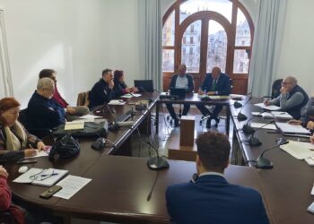 Las asociaciones vecinales del Marítim reclaman la modificación del Plan Especial para impedir la construcción de un rascacielos en el Puerto