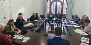 Las asociaciones vecinales del Marítim reclaman la modificación del Plan Especial para impedir la construcción de un rascacielos en el Puerto