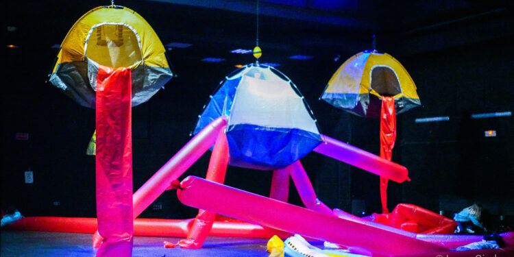Sala L’Horta estrena “Una cosa lleugera”, una hipnótica pieza de danza con objetos inflables 1 unnamed