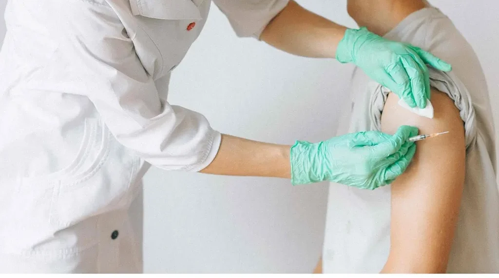 El sarampión reaparece en un entorno laboral de Alicante con 16 contagios confirmados